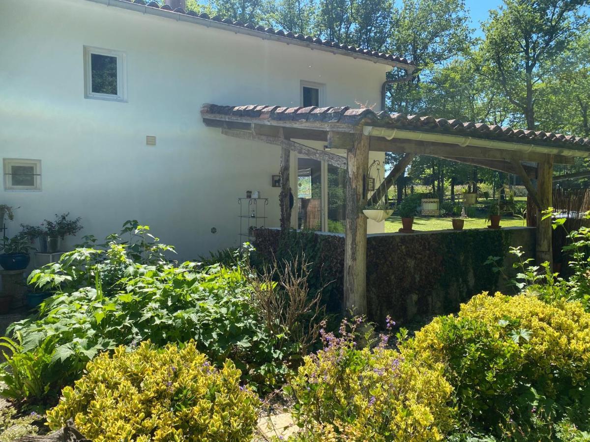 Gite Les Justices Edon Exterior photo